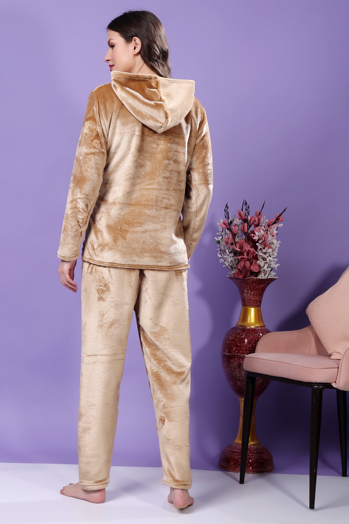 madfrog Women’s Solid Velvet Night Suit | Soft & Comfortable Fabric | Round Neck | Long Sleeve & Full-Length Bottoms | Winter Sleepwear Set