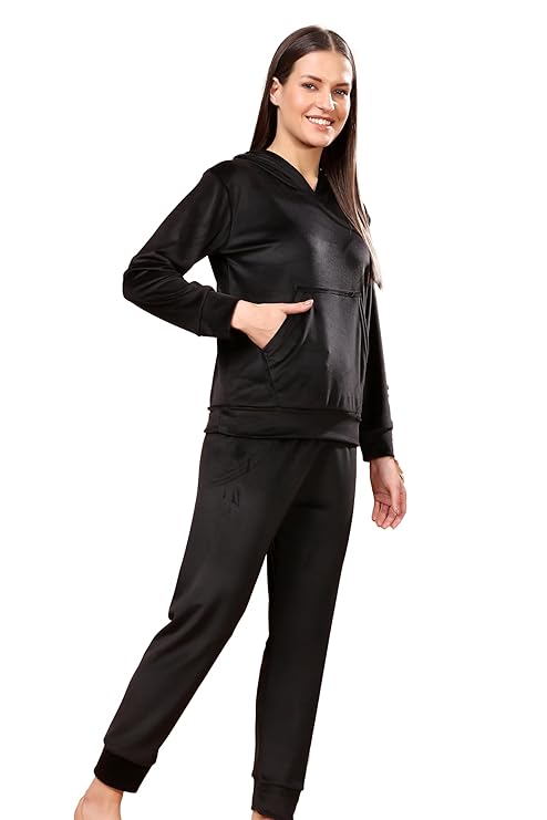 madfrog Women Solid Hooded Neck Velvet Nightwear Set | Cozy Winter Loungewear & Outdoor Sleepwear