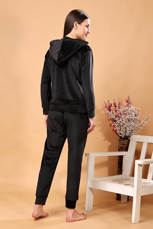 madfrog Women Solid Hooded Neck Velvet Nightwear Set | Cozy Winter Loungewear & Outdoor Sleepwear