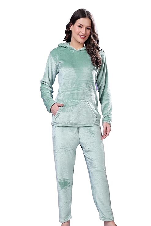 madfrog Women’s Solid Velvet Night Suit | Soft & Comfortable Fabric | Hooded Neck | Long Sleeve & Full-Length Bottoms | Winter Sleepwear Set