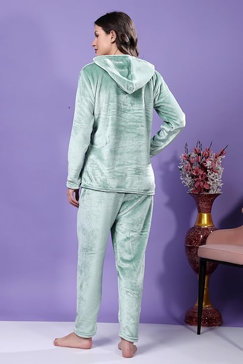 madfrog Women’s Solid Velvet Night Suit | Soft & Comfortable Fabric | Hooded Neck | Long Sleeve & Full-Length Bottoms | Winter Sleepwear Set