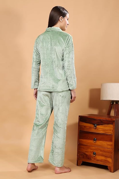 madfrog Women’s Solid Velvet Full Zip Collar Top & Pyjama Set with Pockets – Winter Nightwear Set