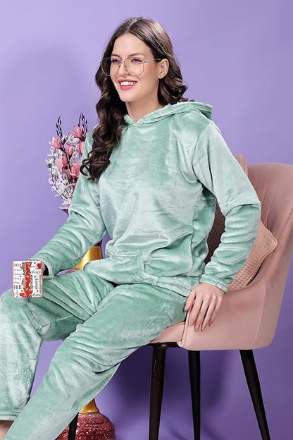 madfrog Women’s Solid Velvet Night Suit | Soft & Comfortable Fabric | Hooded Neck | Long Sleeve & Full-Length Bottoms | Winter Sleepwear Set