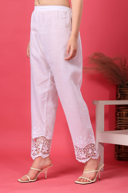 Kex Women Cotton Blend Embroidered White Trouser