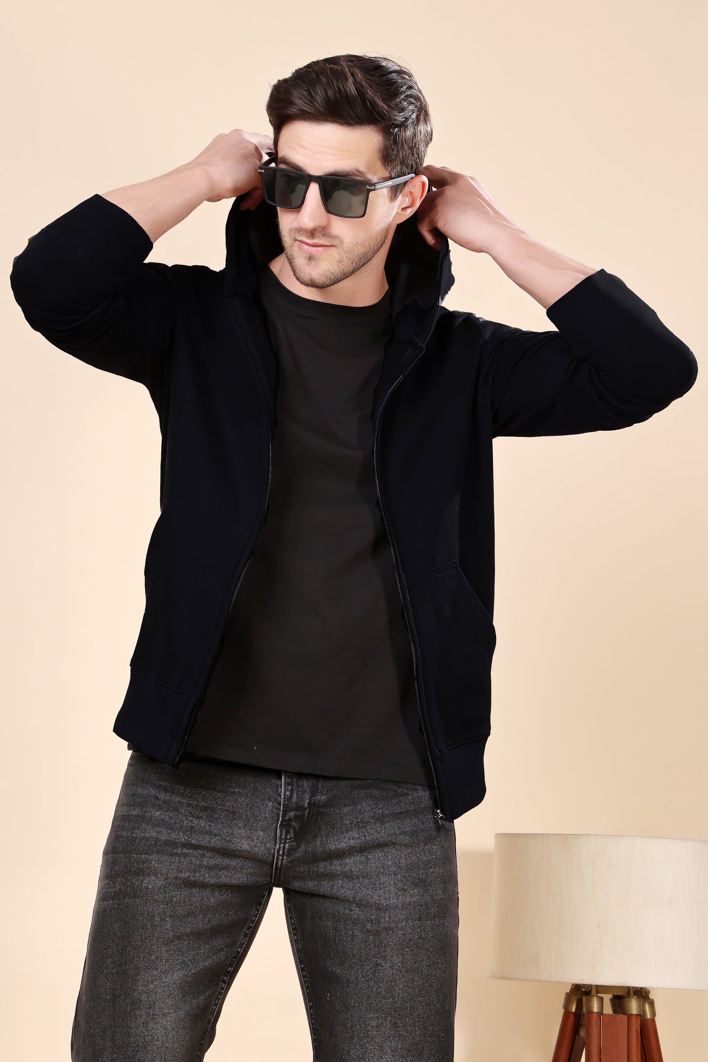 Kex Men Cotton Black Solid Zip Sweatshirt