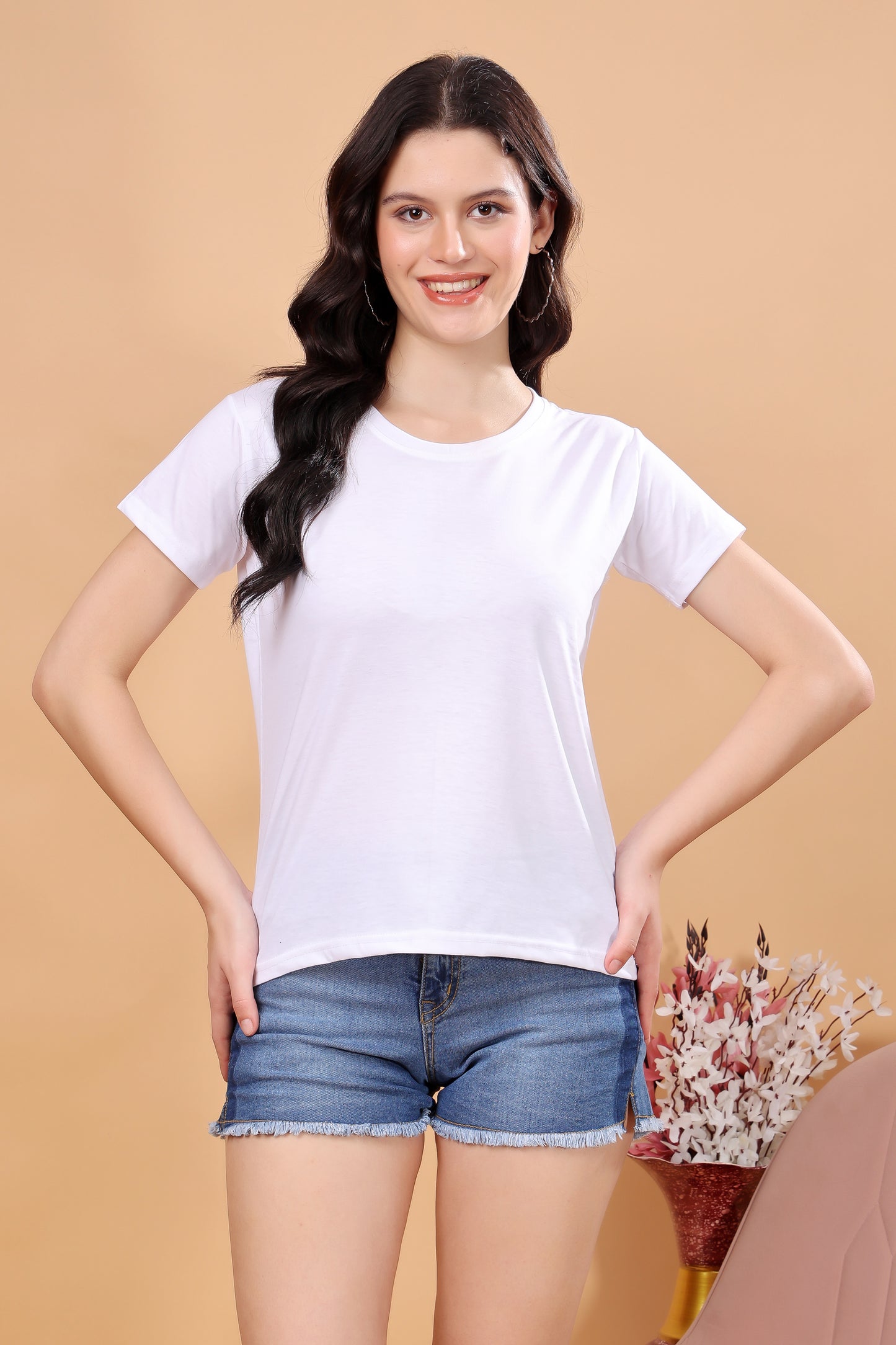 Kex Women Cotton Blend White Solid Tshirt